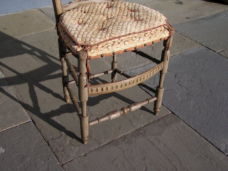 Set of Four Italian Lyre Back Painted and Gilt Side Chairs For Sale 3