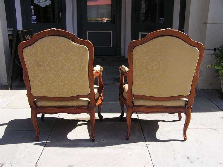 Set of Four Italian Walnut Bergere Chairs, Circa 1790 For Sale 6