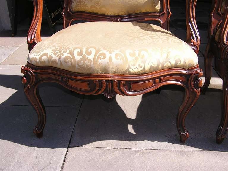 Set of Four Italian Walnut Bergere Chairs, Circa 1790 For Sale 2