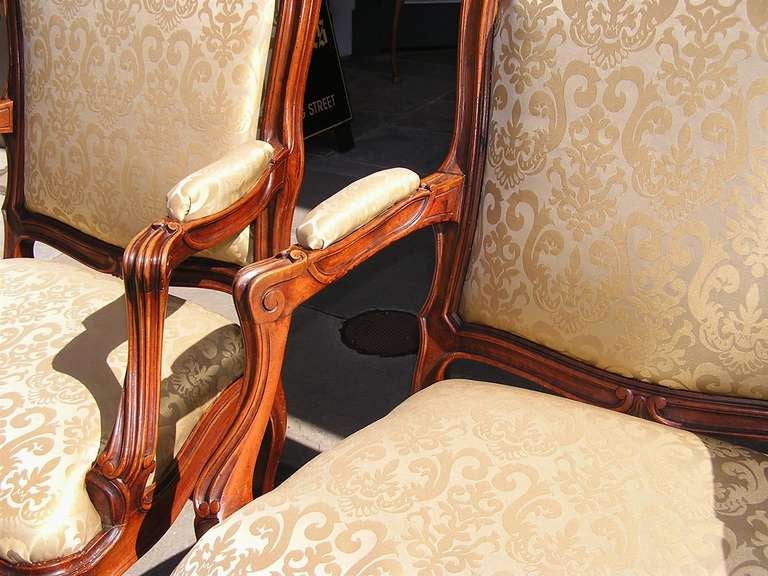 Set of Four Italian Walnut Bergere Chairs, Circa 1790 For Sale 3