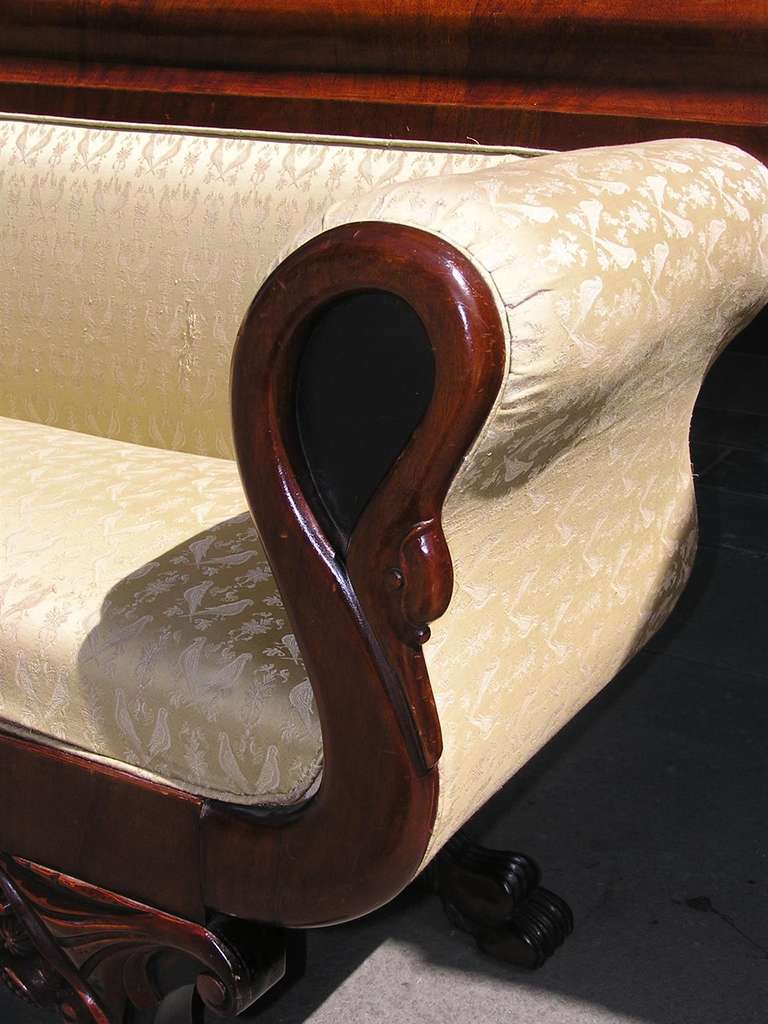 18th Century and Earlier American Mahogany Classical Swan Sofa, Philadelphia, Circa 1815 For Sale