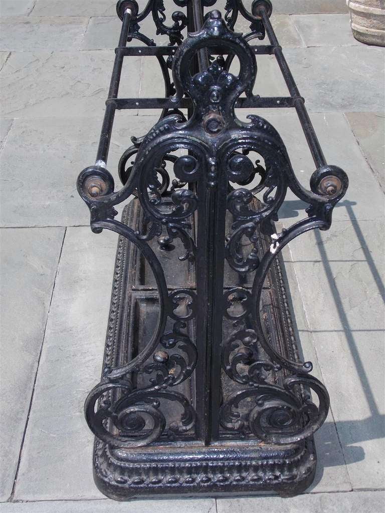 English Cast Iron Umbrella  / Cane Stand. Circa 1840 In Excellent Condition For Sale In Hollywood, SC