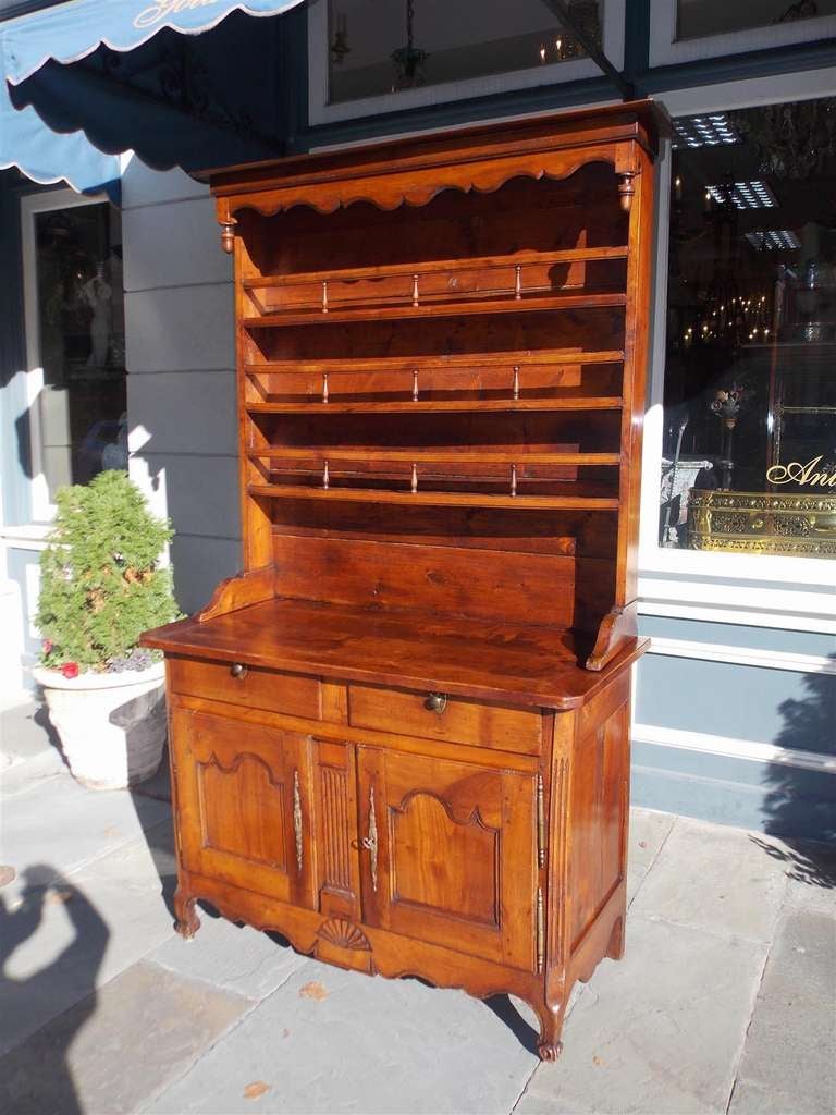 French Cherry Plate Cupboard, Circa 1770-80 In Excellent Condition In Hollywood, SC