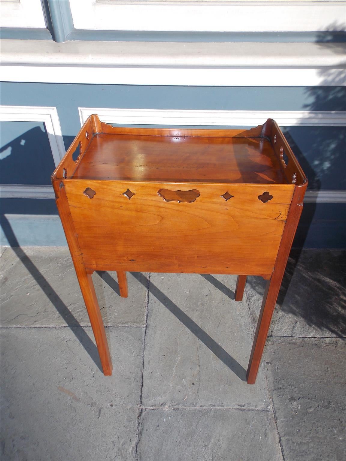 Late 18th Century English Chippendale Mahogany Side Table.  Circa 1790 For Sale