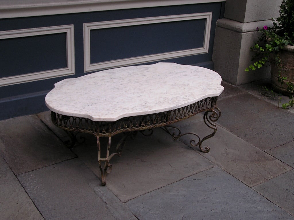 French Marble and Wrought Iron Table In Excellent Condition For Sale In Hollywood, SC