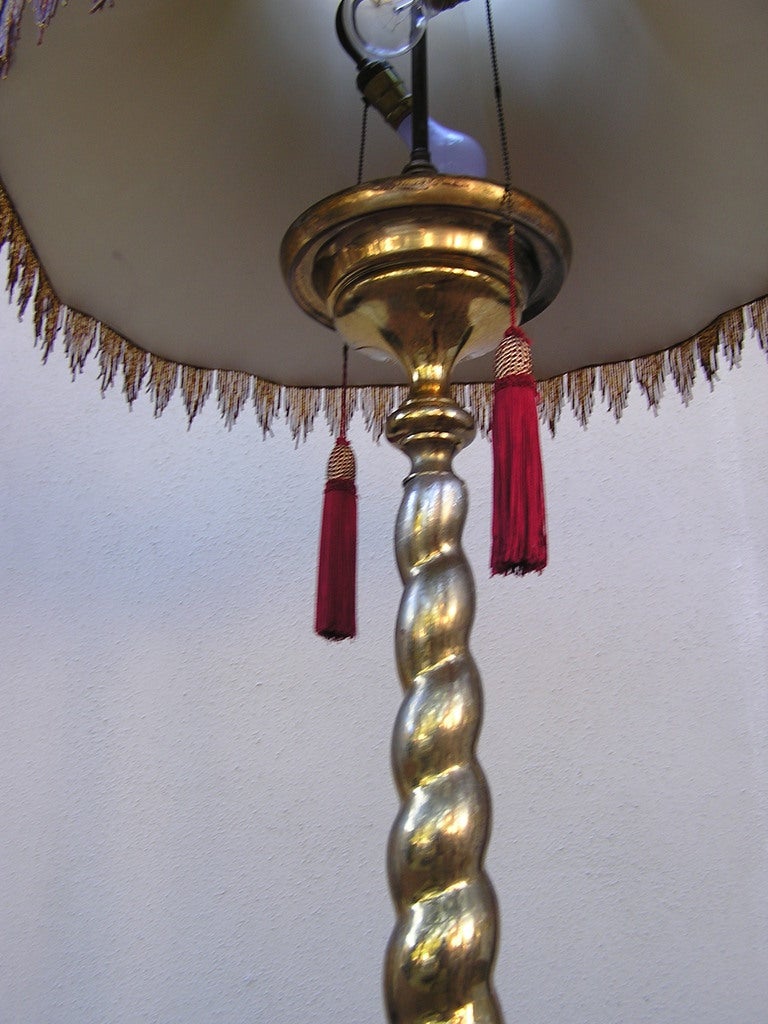 Stehlampe aus vergoldeter Bronze im Zustand „Hervorragend“ im Angebot in Hollywood, SC