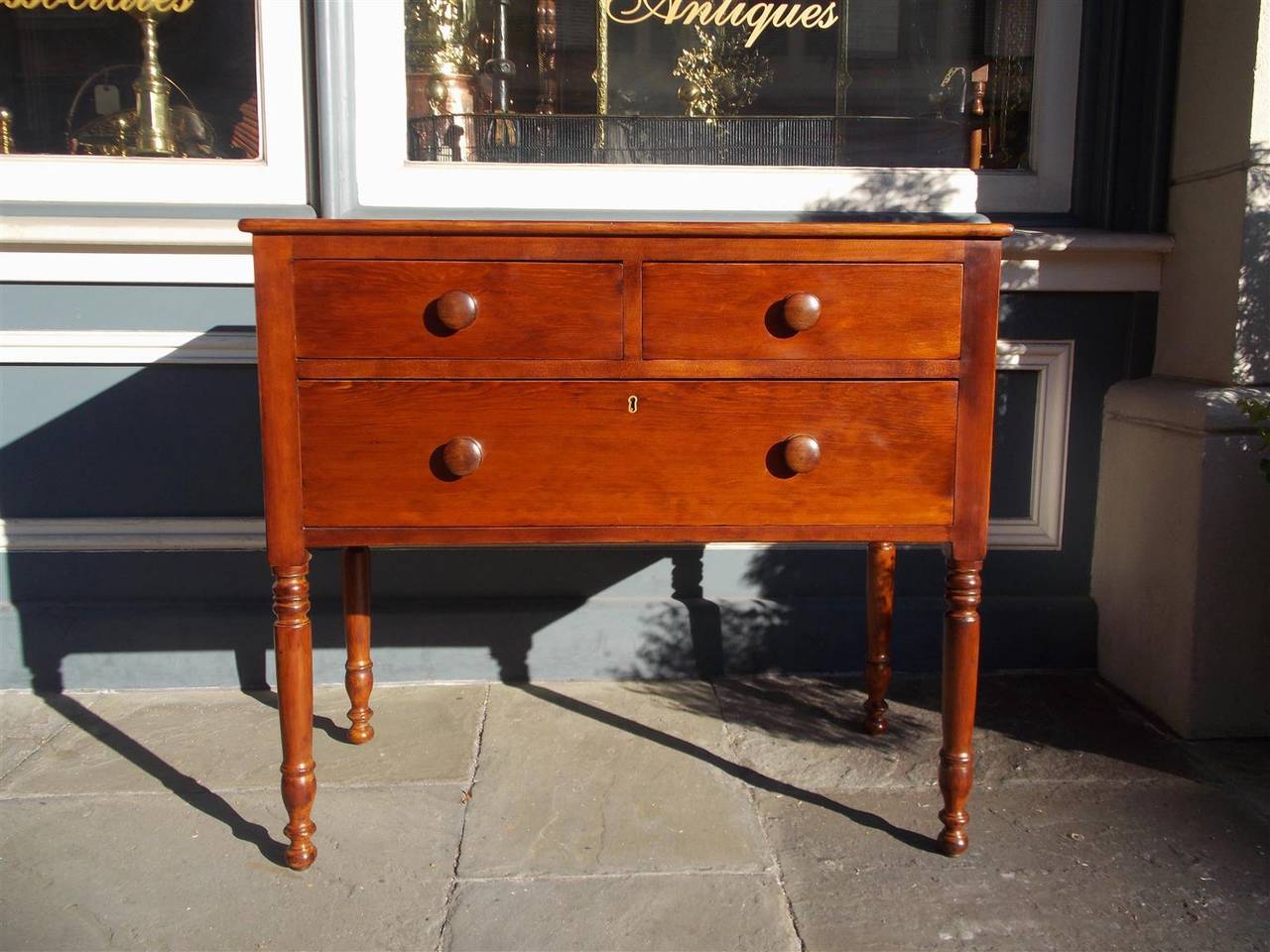 American Sheraton Three Drawer Pine Server. Circa 1830 In Excellent Condition In Hollywood, SC