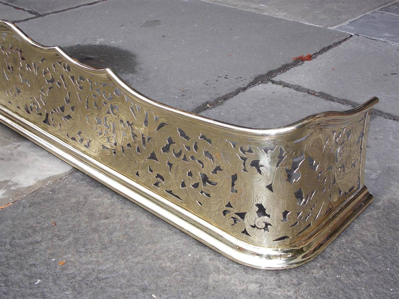 Period English Brass Royalty Fire Fender, Circa 1740 In Excellent Condition For Sale In Hollywood, SC