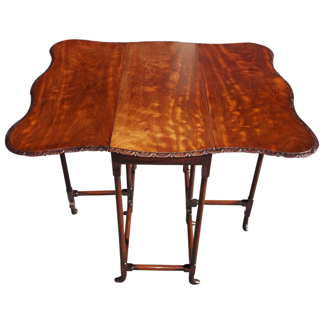 English Chippendale Mahogany Spider Leg Drop Leaf Table, Circa 1770