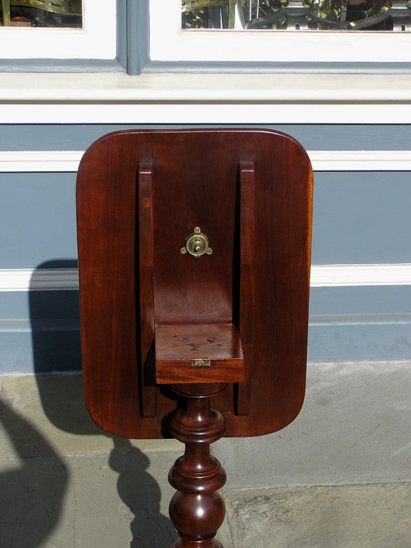 American Mahogany Candle Stand  (Baltimore) For Sale 5