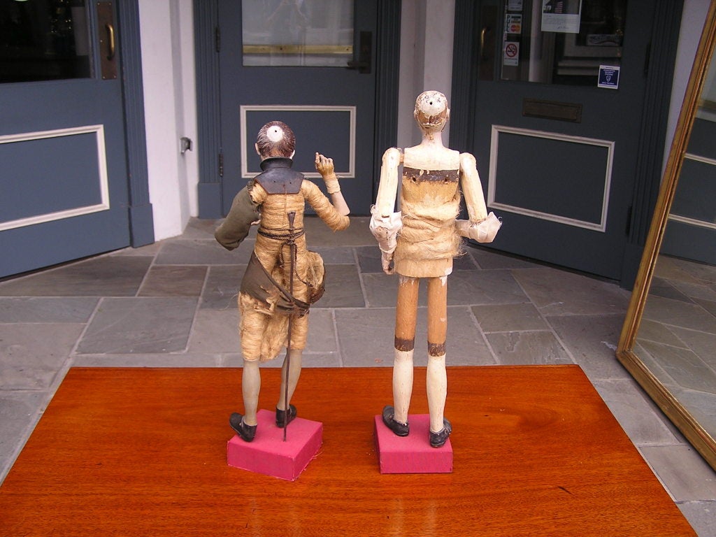 Pair of Italian Santibelli  Figures on Stand In Excellent Condition In Hollywood, SC