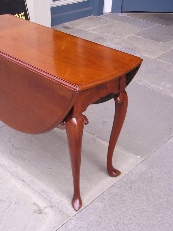 18th Century and Earlier English Mahogany Queen Ann Drop Leaf Table For Sale