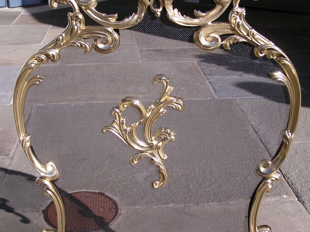 Parafuoco French Rococo in ottone in vendita 1