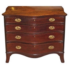 18th Century English Mahogany Serpentine Front Chest of Drawers 18th Century English Mahogany Serpentine Front Chest of Drawers