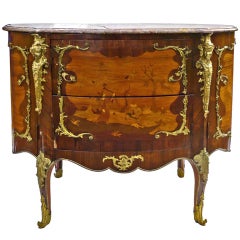 Importante commode ovale incrustée de chinoiserie de style Louis XV du 18e siècle