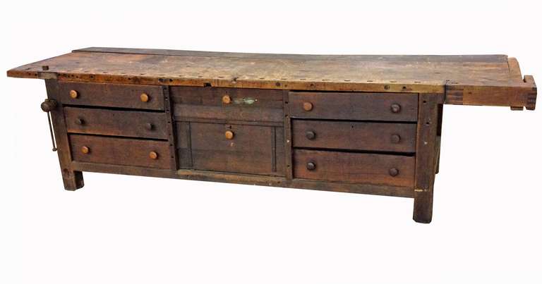 Amerikanische Ohio Shaker-Bänke aus Nussbaum und gemischtem Holz, um 1850 (amerikanisch) im Angebot