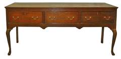 Oak Console Table with Three Drawers and Cabriole Legs, England, circa 1750