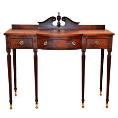 Early 20th Century Bench Made, Sheraton Style Mahogany Serving Table