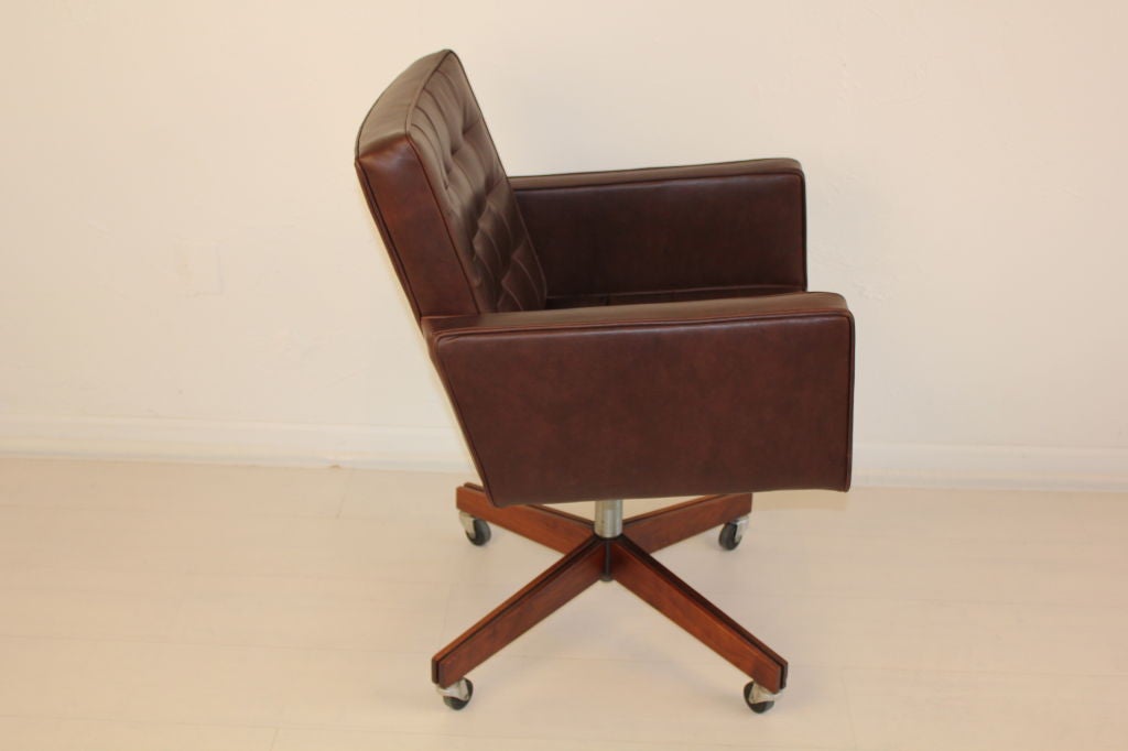 Executive Chair by Vincent Cafiero 3