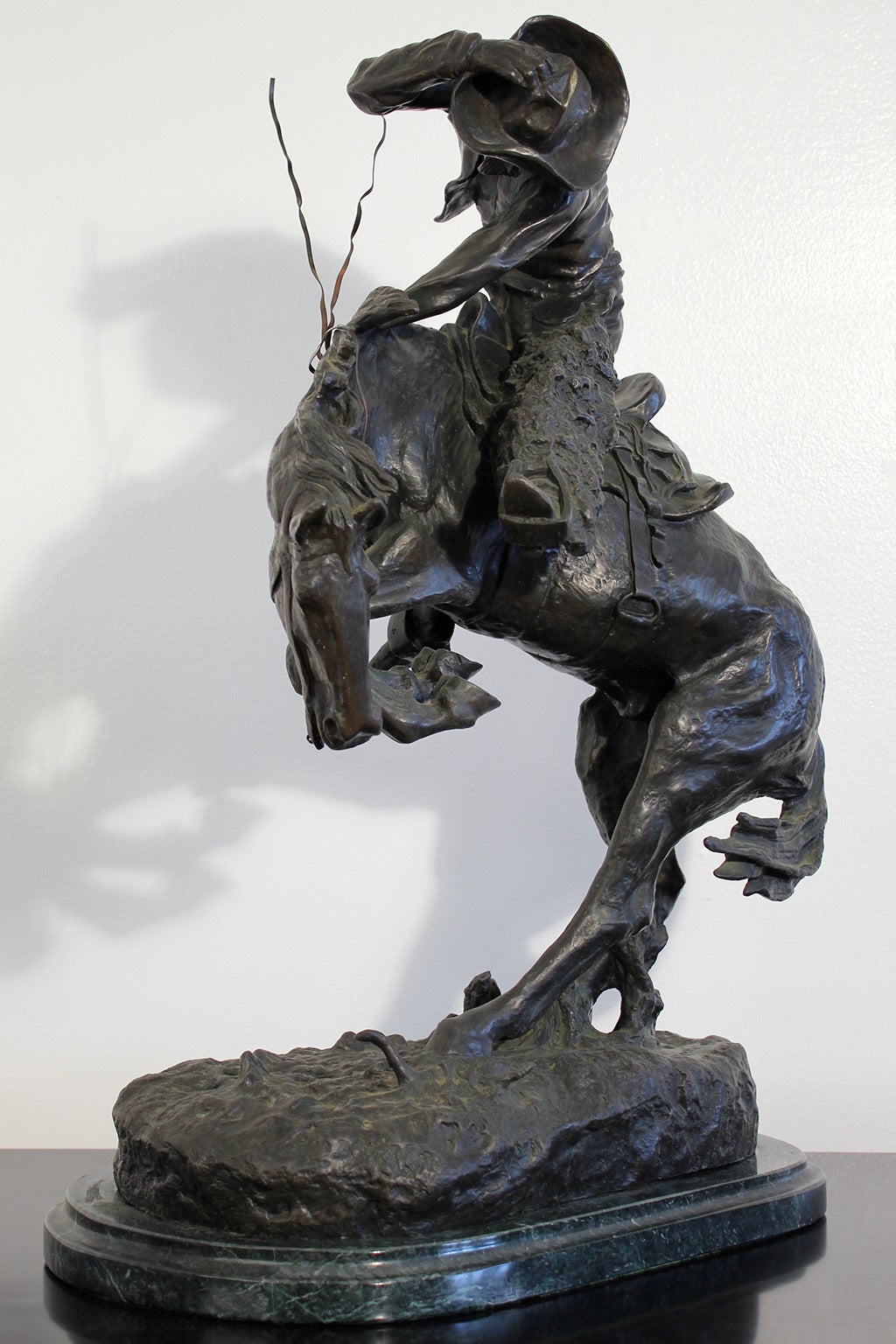 Bronze sculpture 