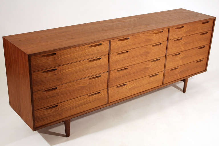 Danish Modern Chest of Drawers In Excellent Condition In San Diego, CA