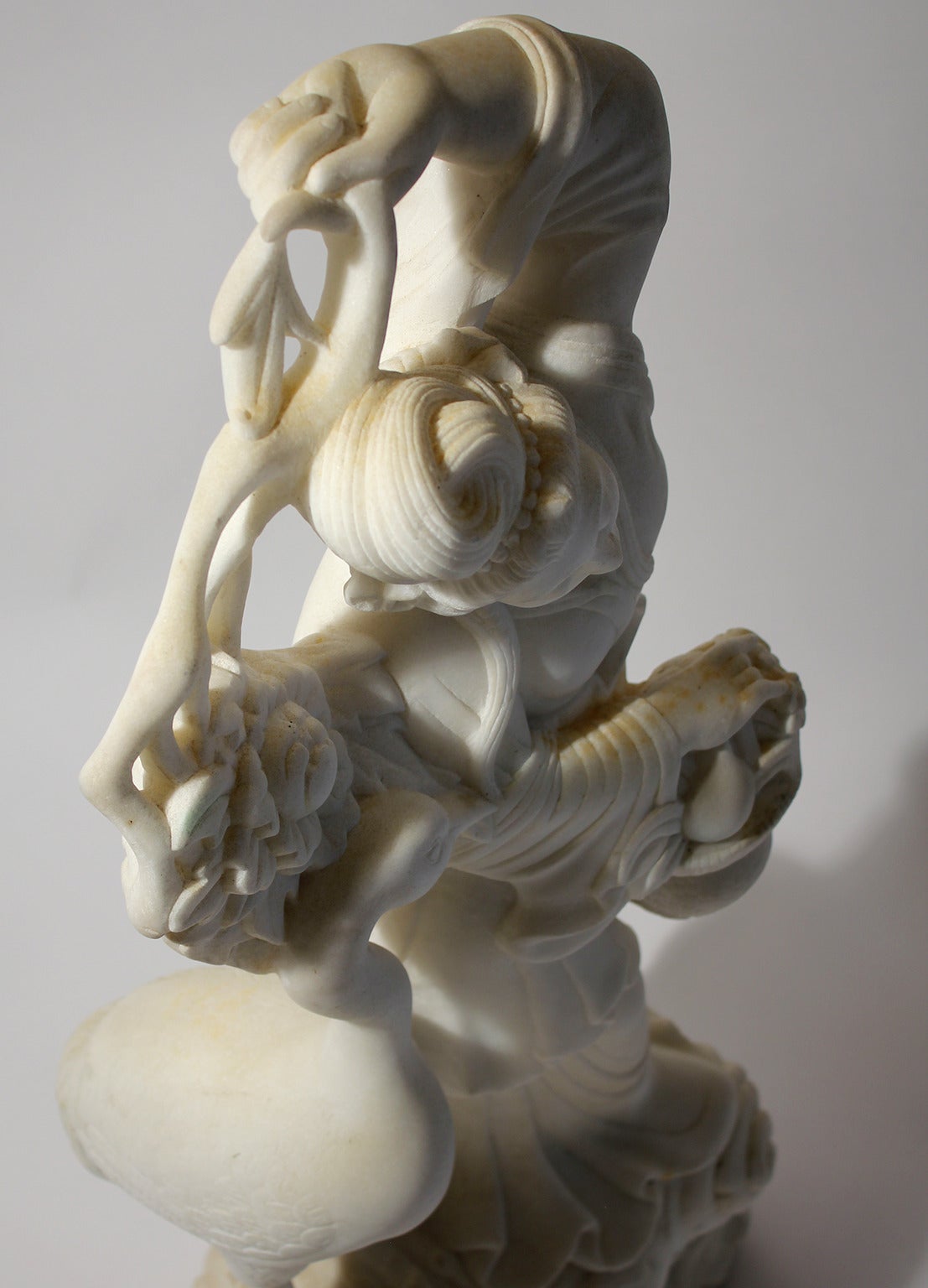Chinese Carved Marble Quan Yin Sculpture 1