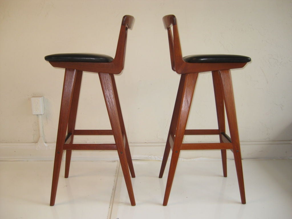 Pair of Bar Stools by Henry Rosengren Hansen In Excellent Condition In San Diego, CA