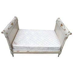 19th Century Directoire Daybed with Gilded Neoclassical Urn Carving