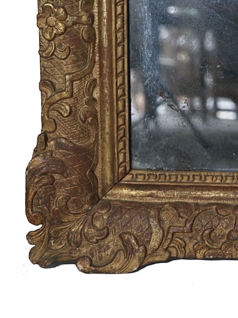 18th Century Louis XIV Gilded Mirror with Papier Mâché Cartouche In Good Condition In New Orleans, LA
