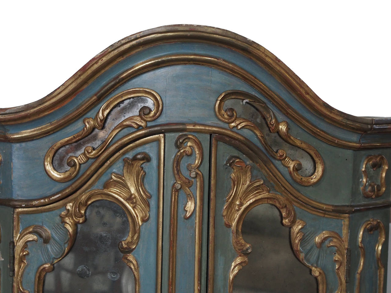19th Century Italian Mirrored Corner Cabinet In Good Condition In New Orleans, LA