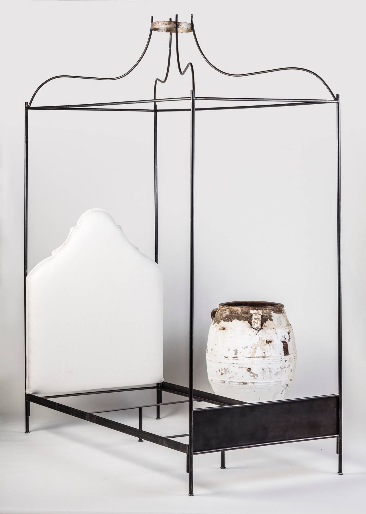 Tara Shaw Maison Iron Canopy Bed, Queen For Sale at 1stdibs