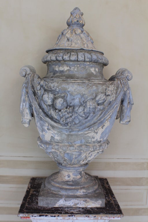 18c French Garden Urn on 19c Wooden Pedestal In Good Condition In New Orleans, LA