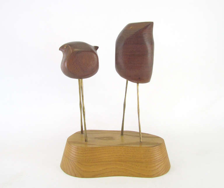 Scultura modernista di uccello in palissandro intagliato degli anni '60 circa