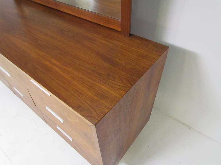 Mid-Century Modern Nine Drawer Dresser with Brushed Aluminum Pulls In Good Condition In Peabody, MA