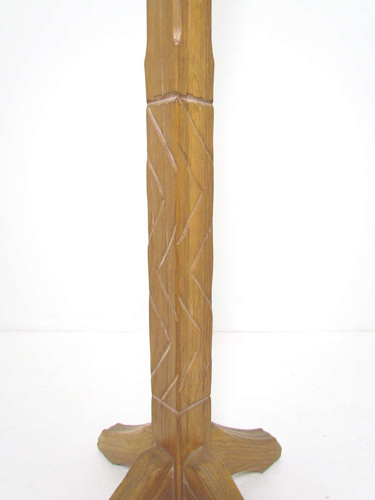 Ranch Oak Coat Stand by Brandt circa 1940s In Good Condition In Peabody, MA