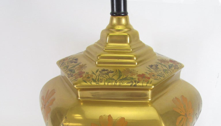 Pair of Hollywood Regency Chinoiserie Style Brass Table Lamps In Good Condition In Peabody, MA