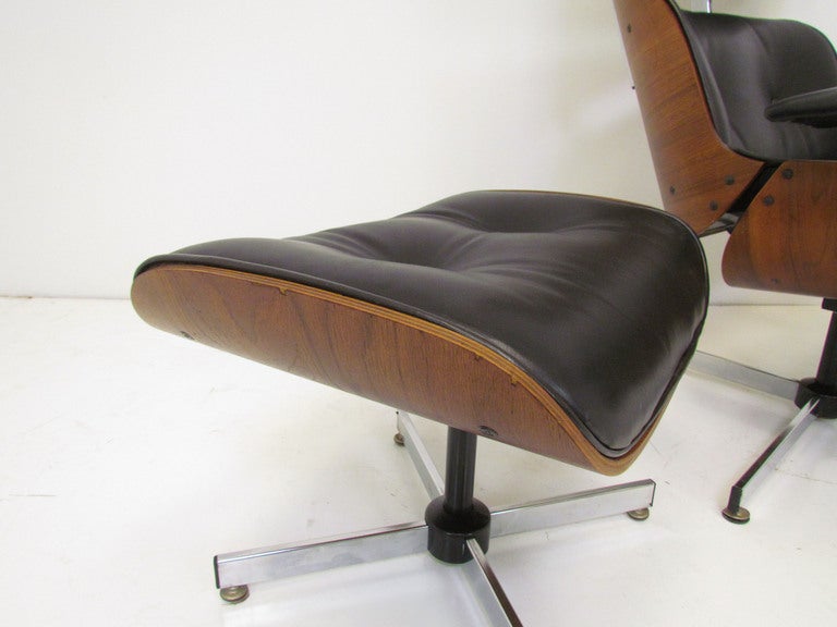 Mid-Century Leather & Walnut High Back Swivel Lounge Chair & Ottoman by Plycraft 2