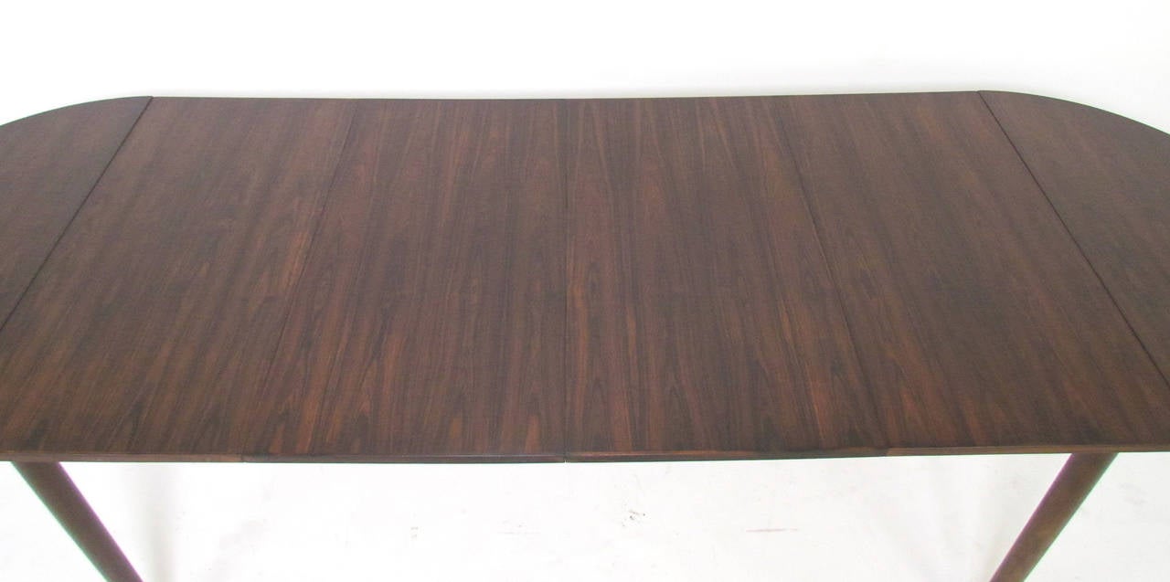 Drop-Leaf Expandable Danish Rosewood Dining Table by Arne Vodder 3