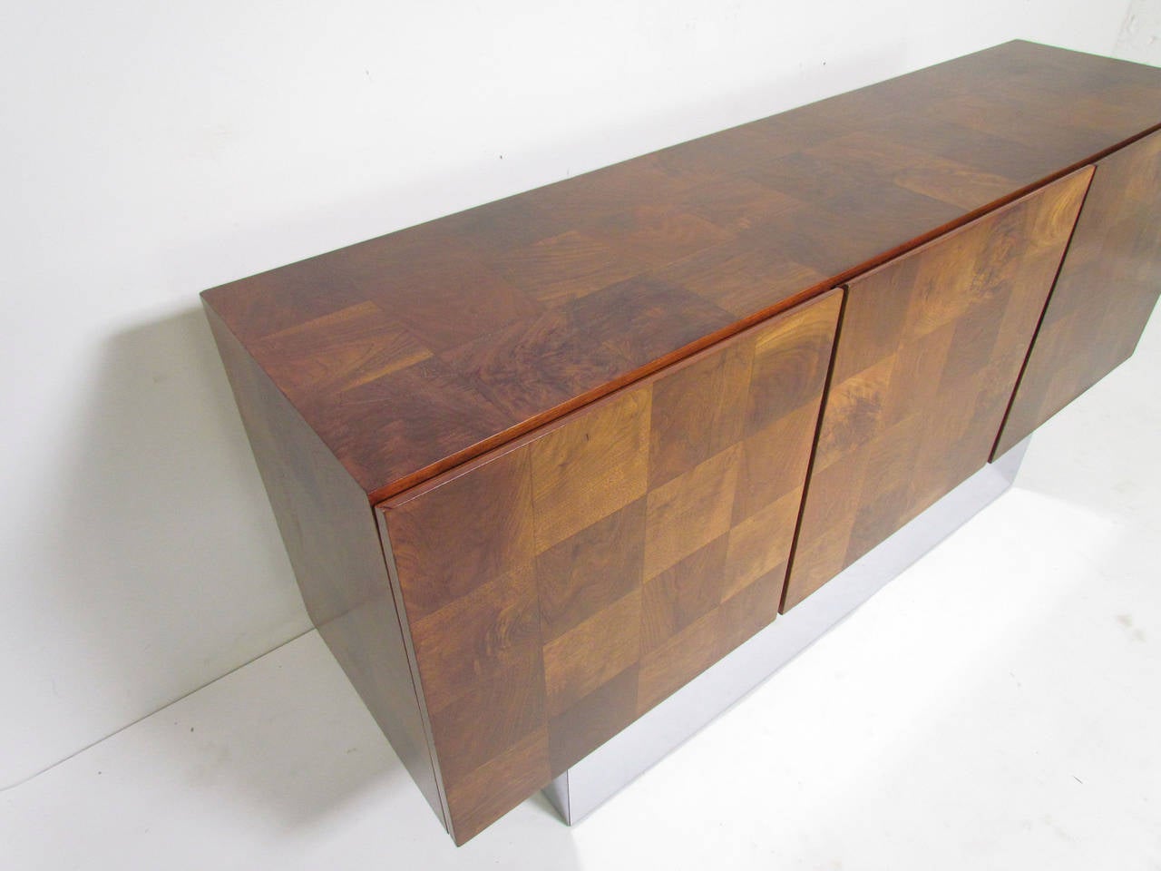 American Patchwork Walnut Burl and Mirrored Chrome Credenza by Milo Baughman