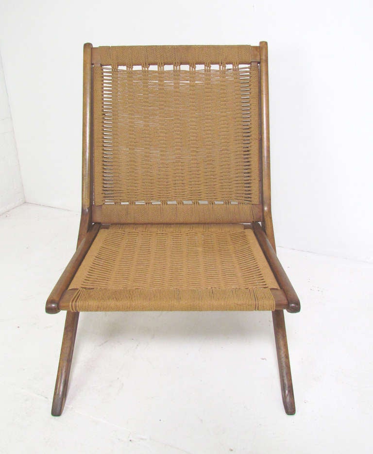 Mid-20th Century Pair of Mid-Century Modern Rope Folding Scissor Lounge Chairs ca. 1960s