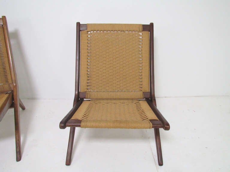 Pair of Mid-Century Modern Rope Folding Scissor Lounge Chairs ca. 1960s 3