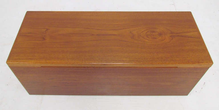 Large Danish Teak Blanket Chest / Bench ca. 1970s In Excellent Condition In Peabody, MA