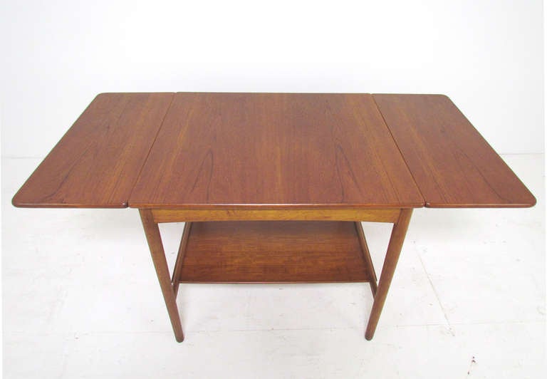 Danish Teak Drop Leaf Side Table by Hans Wegner for Andreas Tuck In Excellent Condition In Peabody, MA