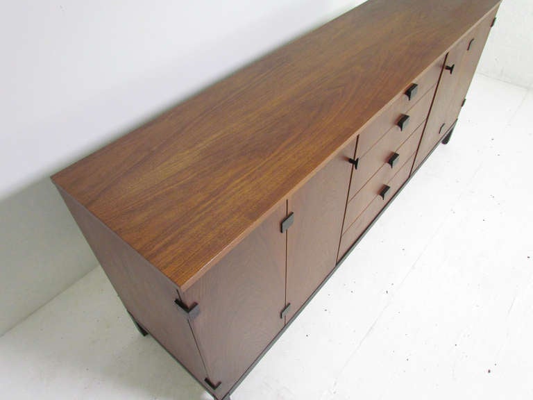 Mid-Century Sideboard by Milo Baughman ca. 1960s In Good Condition In Peabody, MA