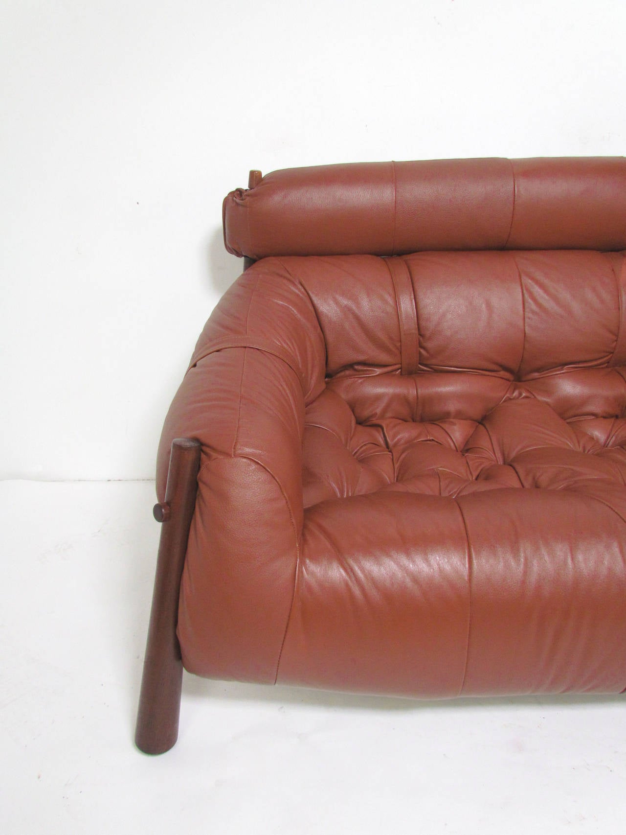 Mid-Century Modern Brazilian Leather and Jacaranda Sofa by Lafer, circa 1950s