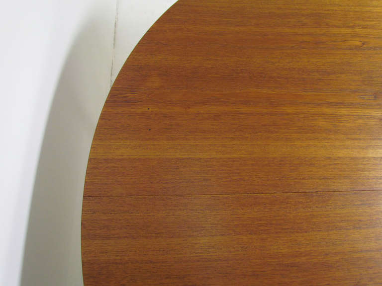 Danish Teak Large Round Expandable Dining Table by Ib Kofod-Larsen for Christensen & Larsen 1