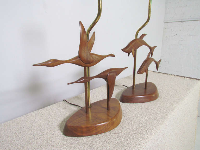 Mid-20th Century Pair of Carved Wood Sculptural Table Lamps in the Manner of Yasha Heifetz