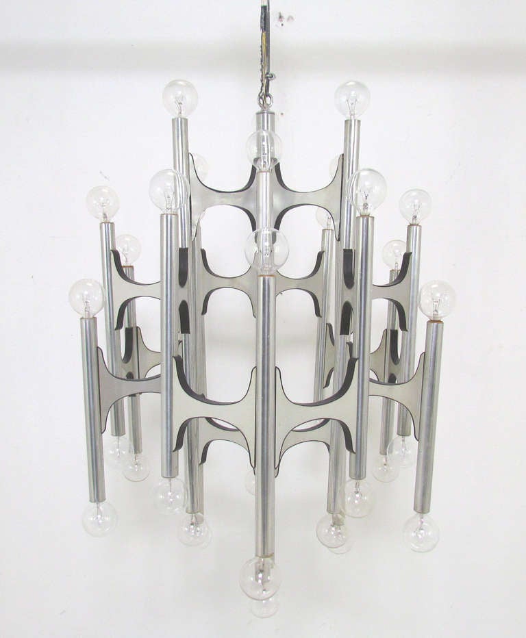 Mid-Century Modern Sculptural 36-Bulb Chandelier by Gaetano Sciolari for Lightolier