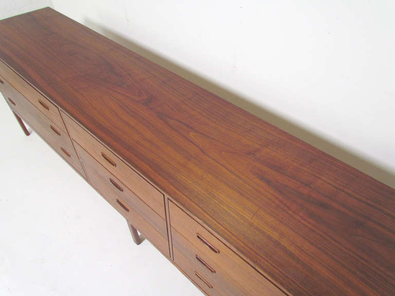 Extra Long Danish Teak, Nine Drawer Dresser In Good Condition In Peabody, MA