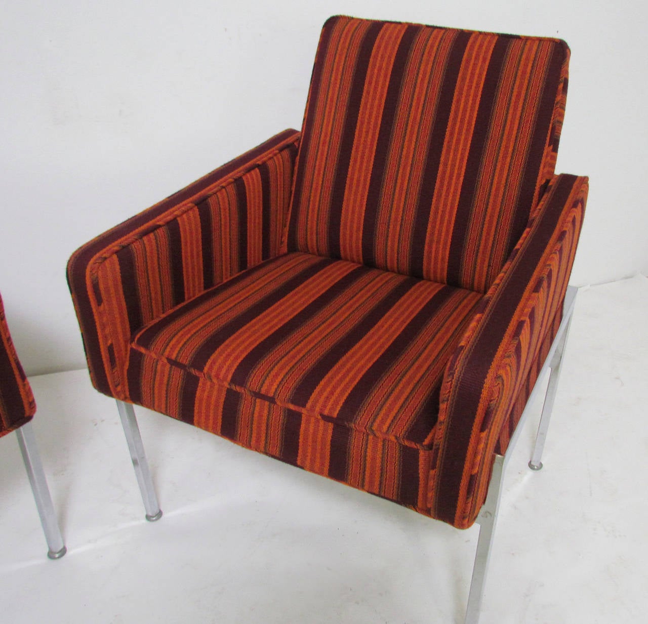 Pair of 1970s Chrome Lounge Chairs in the Manner of Milo Baughman 1